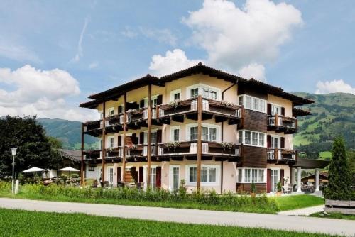 Sonnblick Apartments Und Zimmer - Nationalpark Sommercard Inklusive Hollersbach im Pinzgau Exterior foto